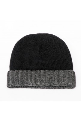 Cappello in puro cashmere nero