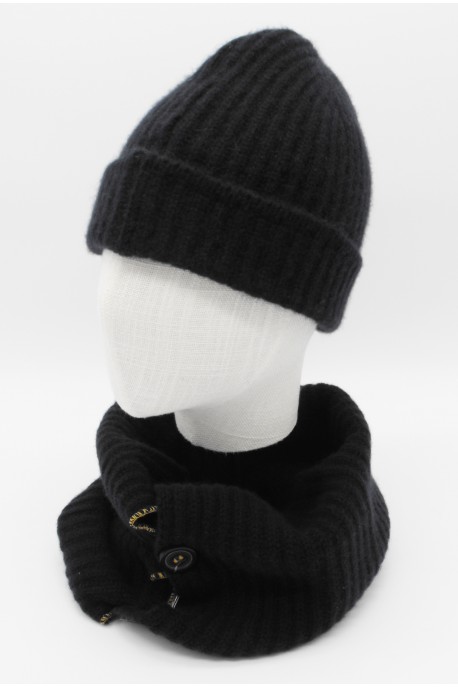 Pure Cashmere Neck Warmer with buttons closure