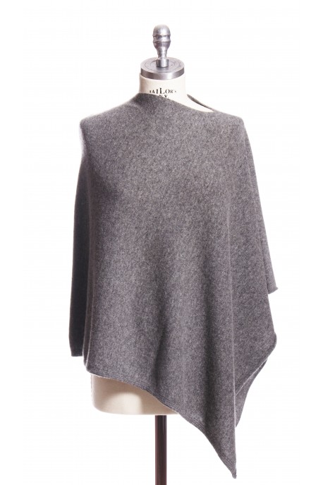 Poncho asimmetrico in puro cashmere